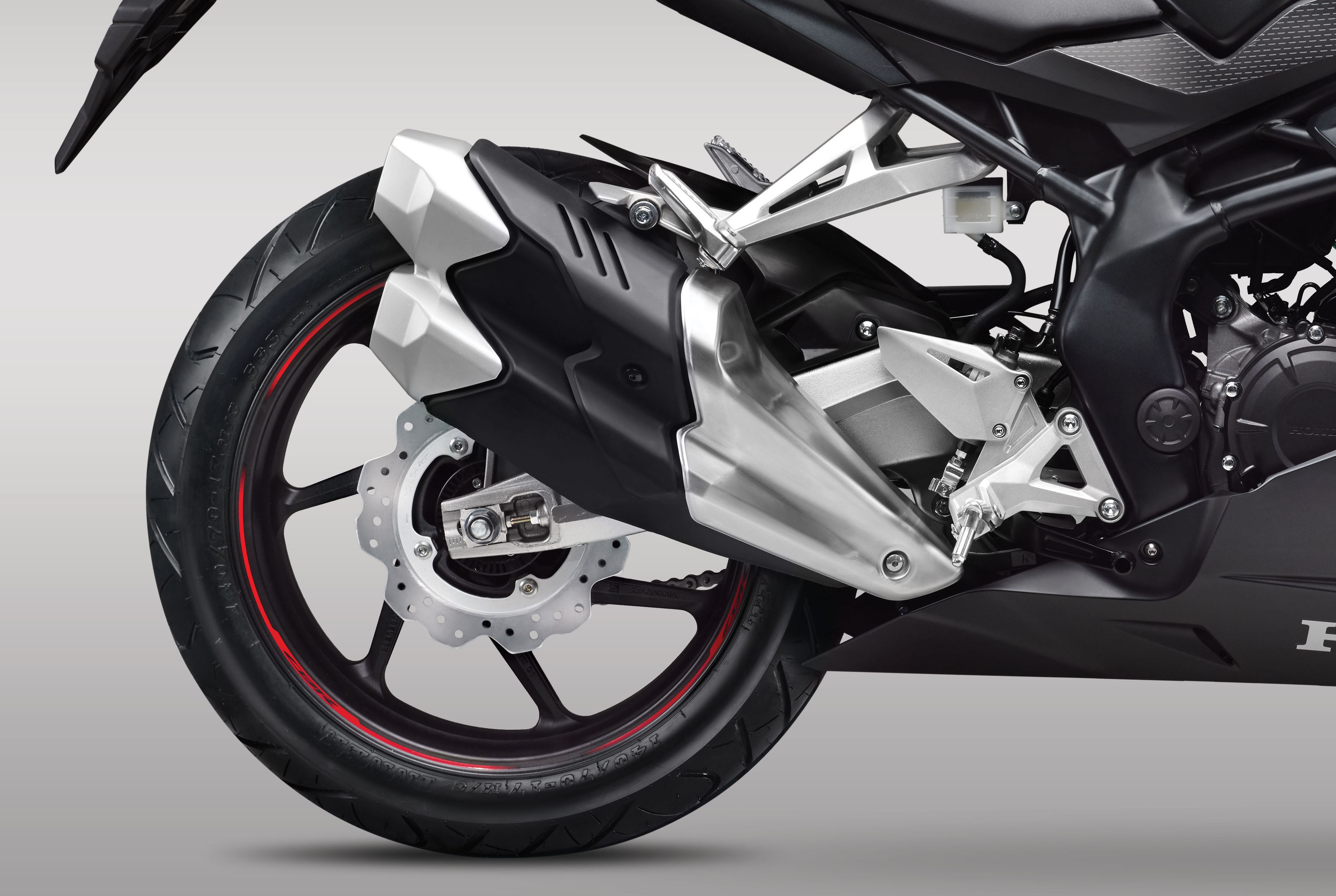 Desain Knalpot Honda CBR250RR, Stylist dan Futuristis