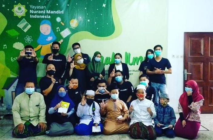 Sunmori Sekaligus Bakti Sosial HCOI chapter Surabaya 